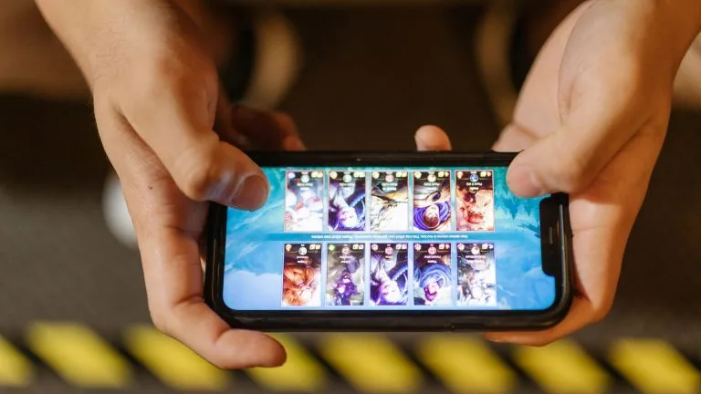 Bridging the Gap: Where Online Gaming Meets Strategic Investment